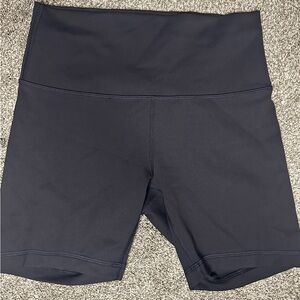 Lululemon Wunder Train 6” Shorts